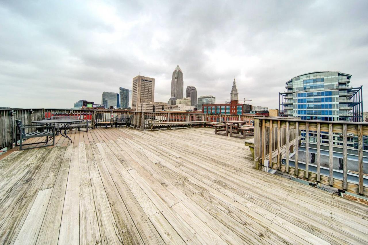 Waterfront Cleveland Apt About 1 Mi To Downtown Екстериор снимка