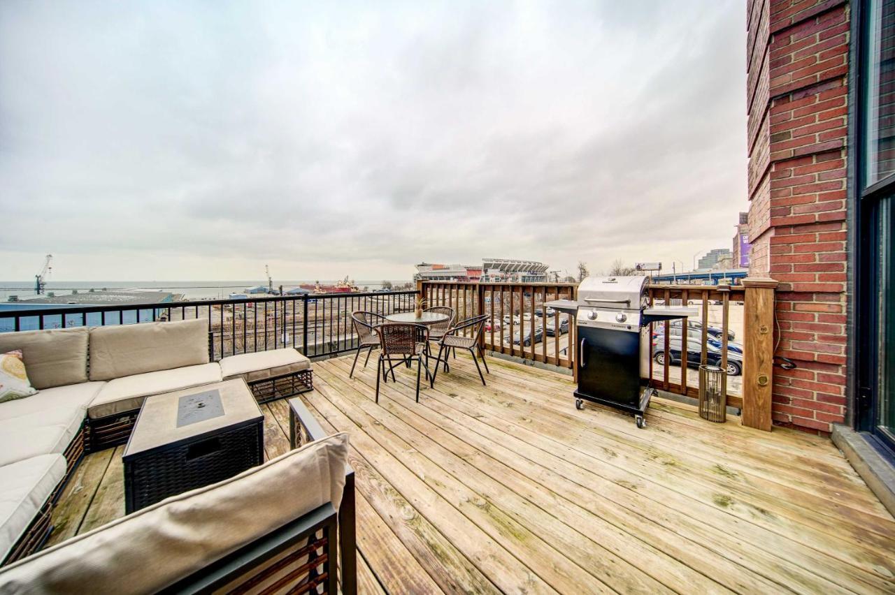 Waterfront Cleveland Apt About 1 Mi To Downtown Екстериор снимка